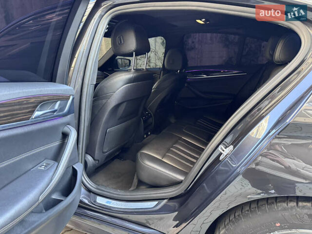 Серый БМВ 5 Серия, объемом двигателя 2 л и пробегом 154 тыс. км за 26999 $, фото 27 на Automoto.ua