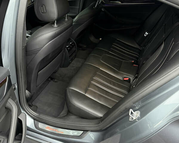 Сірий БМВ 5 Серія, об'ємом двигуна 3 л та пробігом 95 тис. км за 36999 $, фото 20 на Automoto.ua