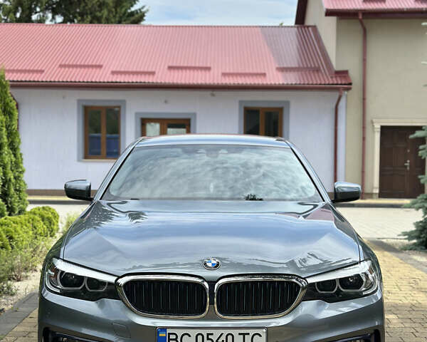 Серый БМВ 5 Серия, объемом двигателя 2 л и пробегом 82 тыс. км за 31900 $, фото 6 на Automoto.ua