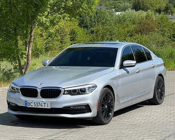 Серый БМВ 5 Серия, объемом двигателя 2 л и пробегом 80 тыс. км за 28000 $, фото 9 на Automoto.ua