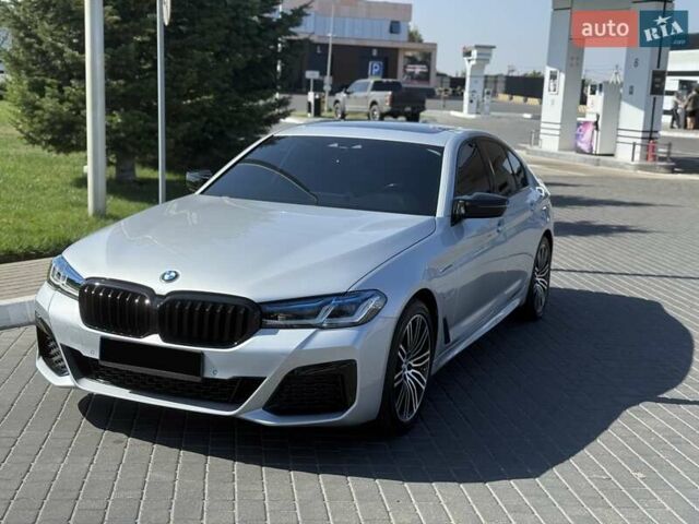 Сірий БМВ 5 Серія, об'ємом двигуна 2 л та пробігом 70 тис. км за 31777 $, фото 1 на Automoto.ua