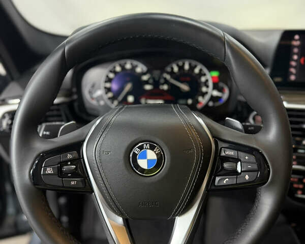 Сірий БМВ 5 Серія, об'ємом двигуна 2 л та пробігом 76 тис. км за 29800 $, фото 22 на Automoto.ua