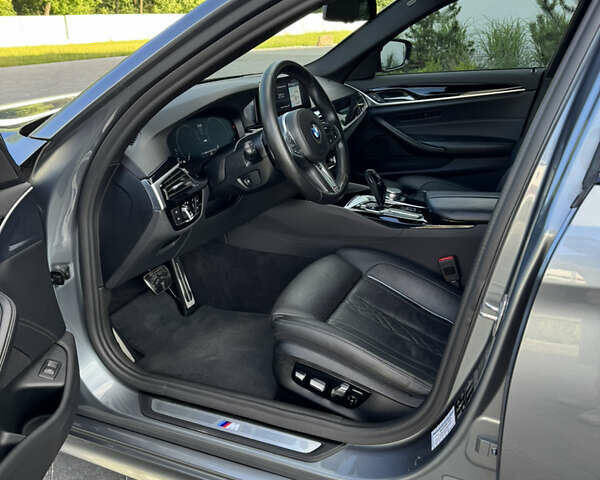 Серый БМВ 5 Серия, объемом двигателя 2.99 л и пробегом 150 тыс. км за 41000 $, фото 10 на Automoto.ua