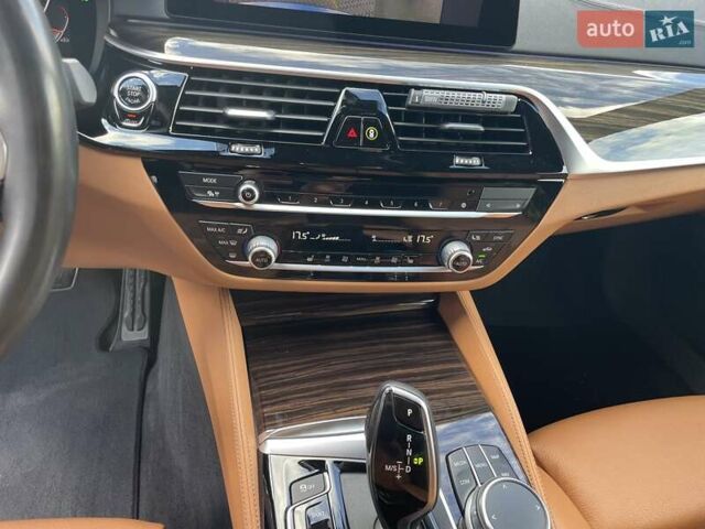 Серый БМВ 5 Серия, объемом двигателя 2.99 л и пробегом 178 тыс. км за 36800 $, фото 24 на Automoto.ua