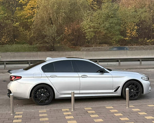 Сірий БМВ 5 Серія, об'ємом двигуна 3 л та пробігом 137 тис. км за 35000 $, фото 6 на Automoto.ua