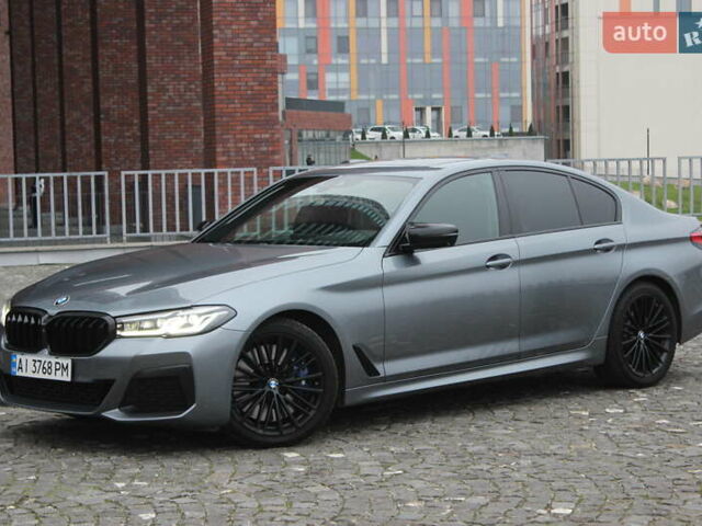 Серый БМВ 5 Серия, объемом двигателя 3 л и пробегом 95 тыс. км за 37999 $, фото 3 на Automoto.ua