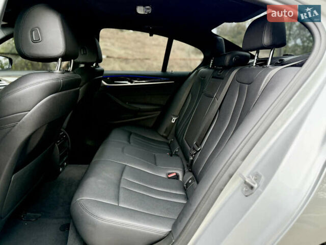 Сірий БМВ 5 Серія, об'ємом двигуна 2 л та пробігом 130 тис. км за 23900 $, фото 21 на Automoto.ua