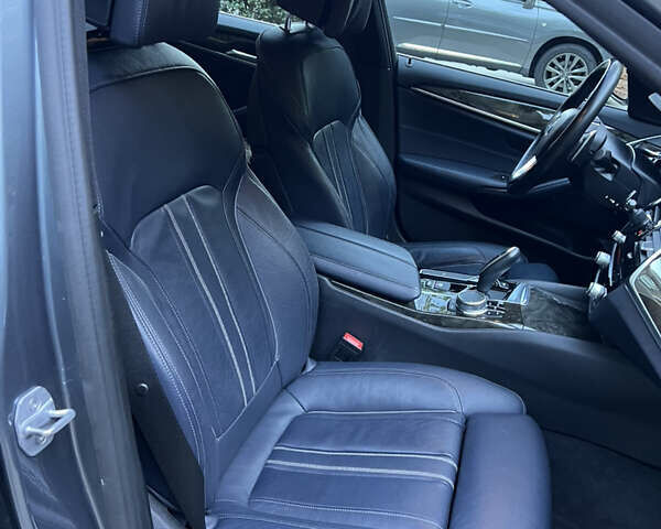 Серый БМВ 5 Серия, объемом двигателя 2 л и пробегом 124 тыс. км за 23000 $, фото 12 на Automoto.ua