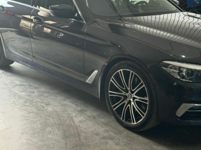 Серый БМВ 5 Серия, объемом двигателя 3 л и пробегом 240 тыс. км за 41000 $, фото 9 на Automoto.ua