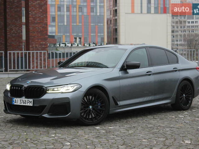 Серый БМВ 5 Серия, объемом двигателя 3 л и пробегом 95 тыс. км за 37999 $, фото 2 на Automoto.ua