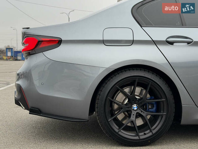 Серый БМВ 5 Серия, объемом двигателя 2.99 л и пробегом 158 тыс. км за 34500 $, фото 9 на Automoto.ua