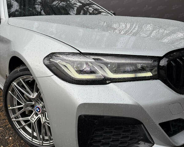 Серый БМВ 5 Серия, объемом двигателя 2 л и пробегом 113 тыс. км за 29800 $, фото 2 на Automoto.ua