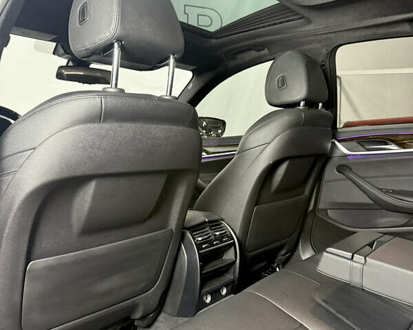 Серый БМВ 5 Серия, объемом двигателя 2 л и пробегом 109 тыс. км за 31900 $, фото 48 на Automoto.ua