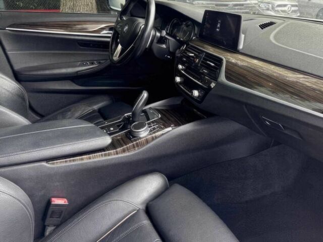 Серый БМВ 5 Серия, объемом двигателя 2 л и пробегом 31 тыс. км за 19100 $, фото 9 на Automoto.ua