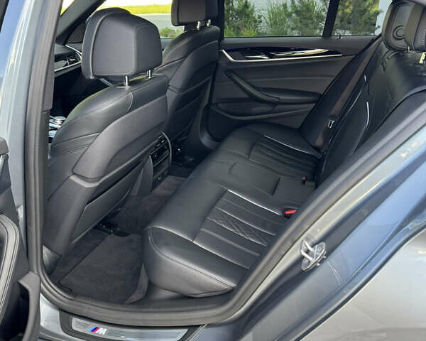 Серый БМВ 5 Серия, объемом двигателя 2.99 л и пробегом 150 тыс. км за 41000 $, фото 15 на Automoto.ua