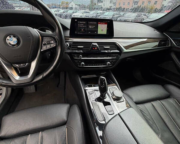 Серый БМВ 5 Серия, объемом двигателя 2 л и пробегом 113 тыс. км за 29800 $, фото 16 на Automoto.ua