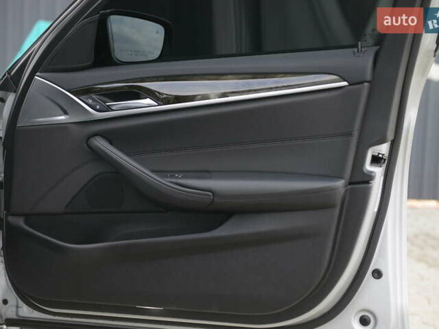 Сірий БМВ 5 Серія, об'ємом двигуна 2 л та пробігом 93 тис. км за 37500 $, фото 48 на Automoto.ua