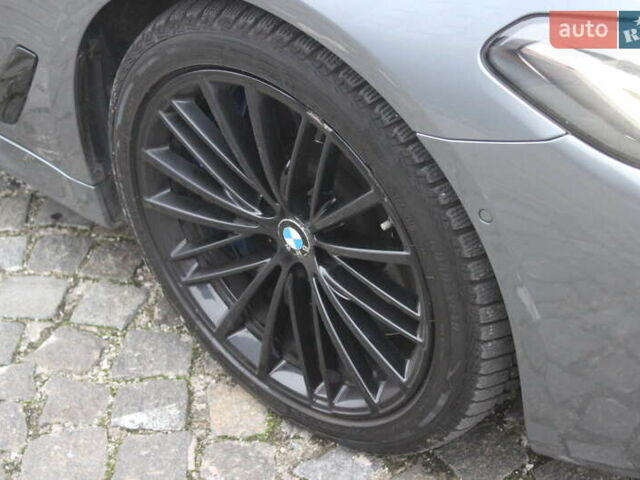 Серый БМВ 5 Серия, объемом двигателя 3 л и пробегом 95 тыс. км за 37999 $, фото 17 на Automoto.ua