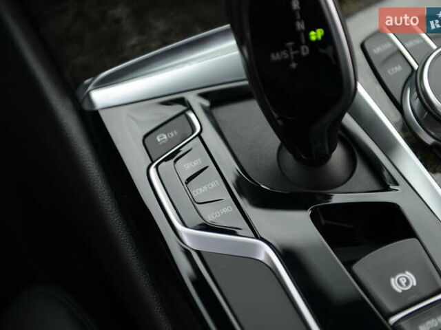 Сірий БМВ 5 Серія, об'ємом двигуна 2 л та пробігом 93 тис. км за 37500 $, фото 34 на Automoto.ua