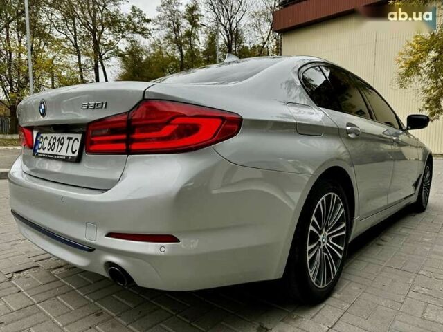 Серый БМВ 5 Серия, объемом двигателя 2 л и пробегом 130 тыс. км за 25500 $, фото 13 на Automoto.ua