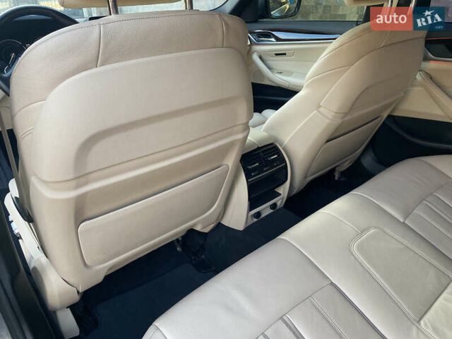 Серый БМВ 5 Серия, объемом двигателя 2 л и пробегом 160 тыс. км за 22950 $, фото 33 на Automoto.ua