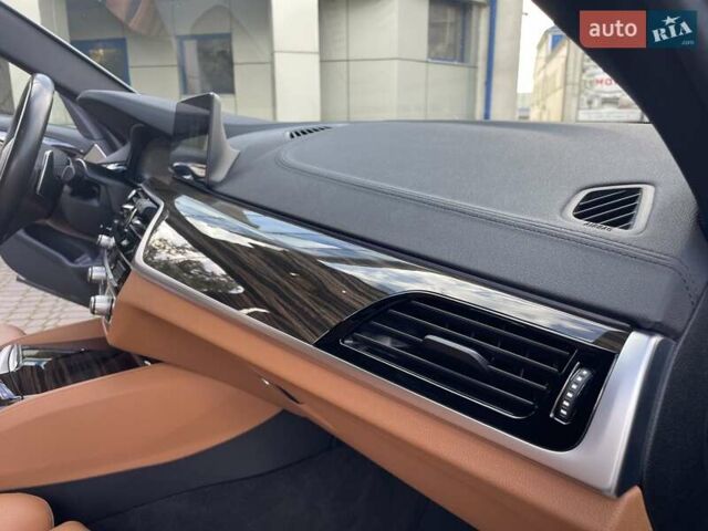 Серый БМВ 5 Серия, объемом двигателя 2.99 л и пробегом 178 тыс. км за 36800 $, фото 31 на Automoto.ua