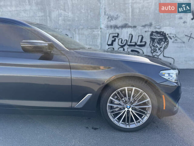 Серый БМВ 5 Серия, объемом двигателя 2 л и пробегом 67 тыс. км за 30500 $, фото 7 на Automoto.ua