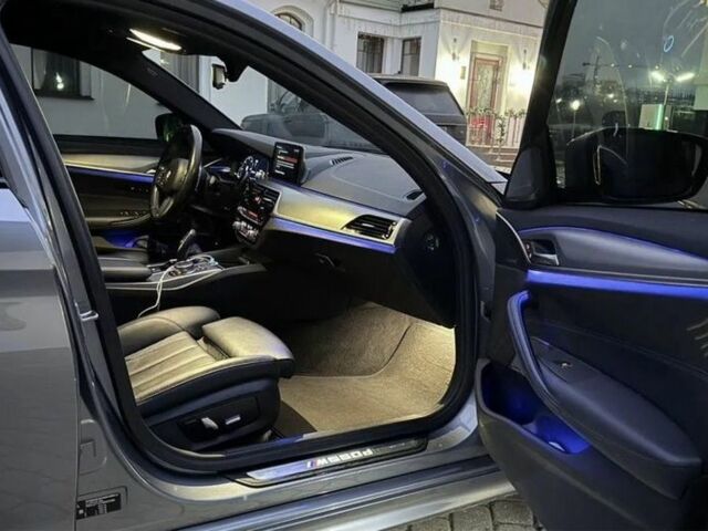 Серый БМВ 5 Серия, объемом двигателя 0 л и пробегом 120 тыс. км за 28600 $, фото 6 на Automoto.ua