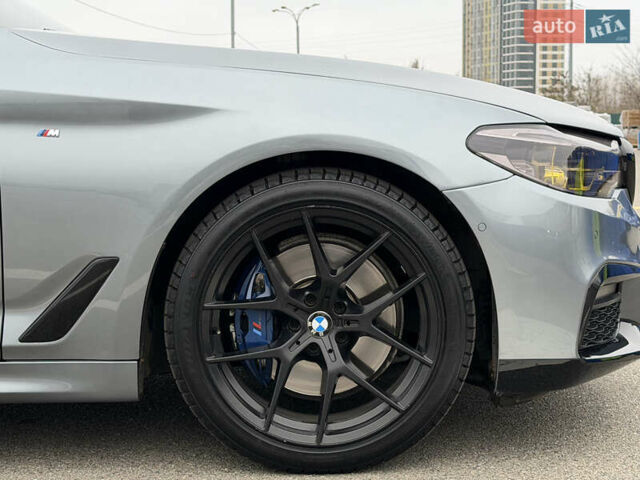 Серый БМВ 5 Серия, объемом двигателя 2.99 л и пробегом 158 тыс. км за 34500 $, фото 10 на Automoto.ua