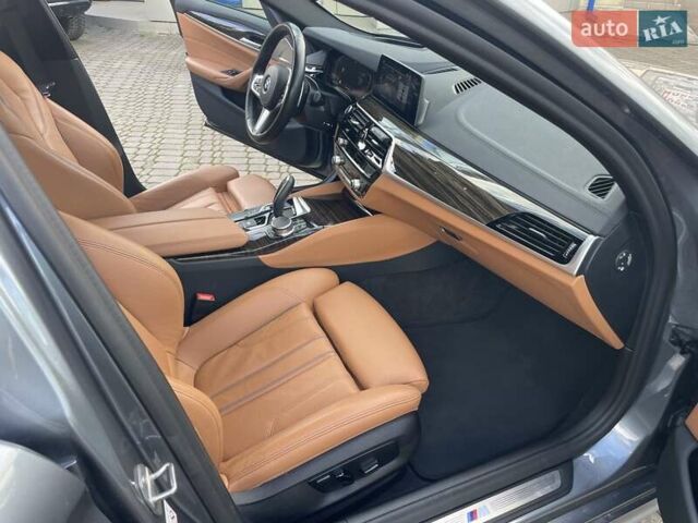 Серый БМВ 5 Серия, объемом двигателя 2.99 л и пробегом 178 тыс. км за 37700 $, фото 30 на Automoto.ua