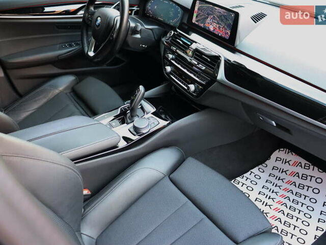 Серый БМВ 5 Серия, объемом двигателя 2 л и пробегом 74 тыс. км за 41900 $, фото 35 на Automoto.ua