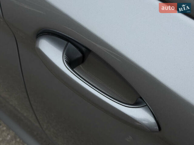 Серый БМВ 5 Серия, объемом двигателя 2.99 л и пробегом 158 тыс. км за 34500 $, фото 23 на Automoto.ua