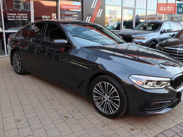 Серый БМВ 5 Серия, объемом двигателя 2 л и пробегом 74 тыс. км за 41900 $, фото 4 на Automoto.ua