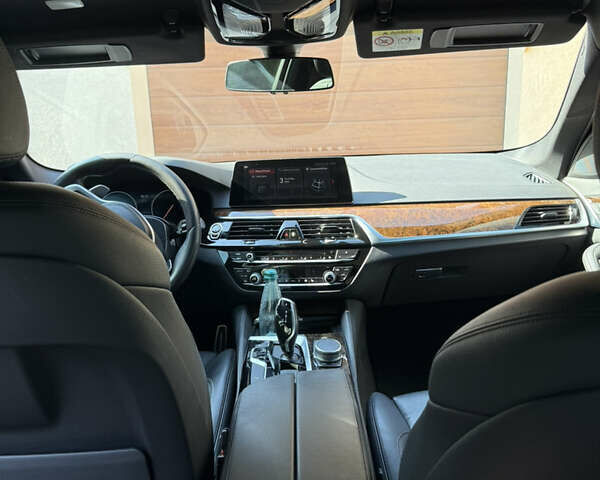 Сірий БМВ 5 Серія, об'ємом двигуна 3 л та пробігом 212 тис. км за 33000 $, фото 33 на Automoto.ua