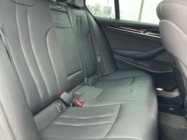 Серый БМВ 5 Серия, объемом двигателя 2 л и пробегом 170 тыс. км за 23900 $, фото 11 на Automoto.ua