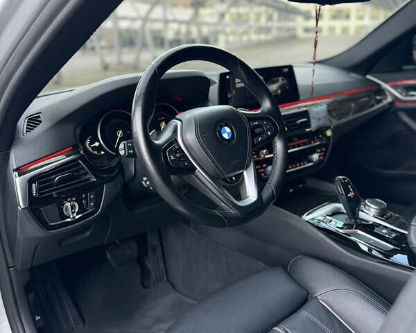 Сірий БМВ 5 Серія, об'ємом двигуна 2 л та пробігом 162 тис. км за 27300 $, фото 13 на Automoto.ua