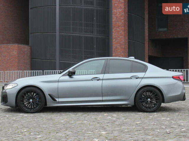 Серый БМВ 5 Серия, объемом двигателя 3 л и пробегом 95 тыс. км за 37999 $, фото 12 на Automoto.ua