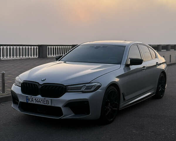 Сірий БМВ 5 Серія, об'ємом двигуна 3 л та пробігом 137 тис. км за 35000 $, фото 1 на Automoto.ua