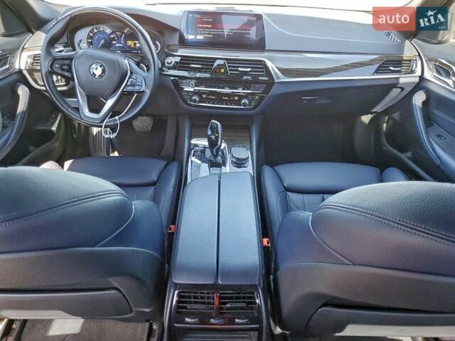 Серый БМВ 5 Серия, объемом двигателя 0 л и пробегом 114 тыс. км за 10800 $, фото 7 на Automoto.ua