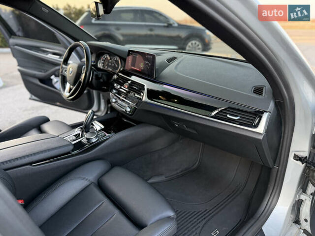 Серый БМВ 5 Серия, объемом двигателя 2 л и пробегом 82 тыс. км за 24999 $, фото 24 на Automoto.ua
