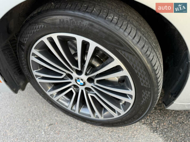 Серый БМВ 5 Серия, объемом двигателя 2 л и пробегом 82 тыс. км за 24999 $, фото 25 на Automoto.ua