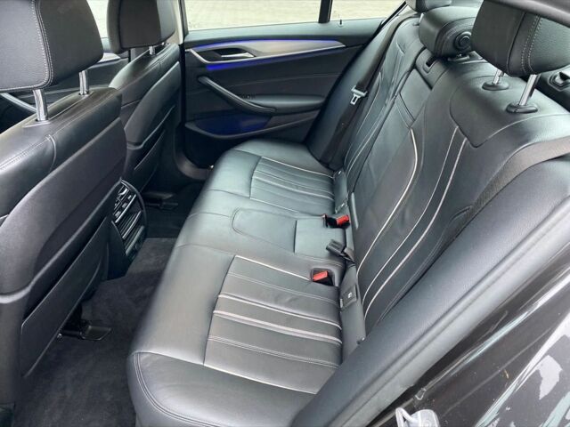 Серый БМВ 5 Серия, объемом двигателя 3 л и пробегом 240 тыс. км за 41000 $, фото 16 на Automoto.ua