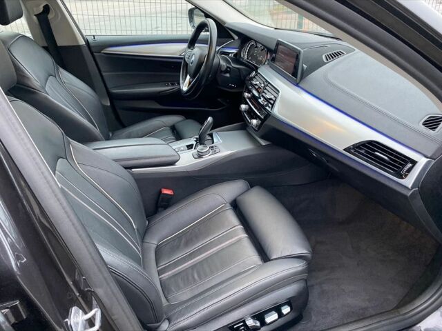 Серый БМВ 5 Серия, объемом двигателя 3 л и пробегом 240 тыс. км за 41000 $, фото 15 на Automoto.ua