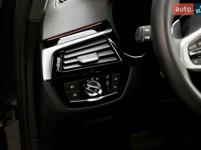 Серый БМВ 5 Серия, объемом двигателя 2 л и пробегом 66 тыс. км за 45999 $, фото 157 на Automoto.ua