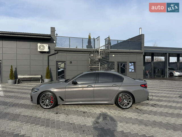 Сірий БМВ 5 Серія, об'ємом двигуна 3 л та пробігом 98 тис. км за 49500 $, фото 4 на Automoto.ua