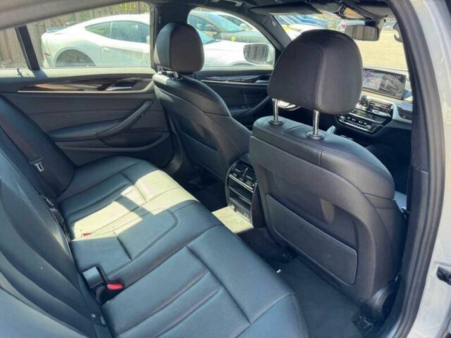 Сірий БМВ 5 Серія, об'ємом двигуна 2 л та пробігом 34 тис. км за 17900 $, фото 10 на Automoto.ua