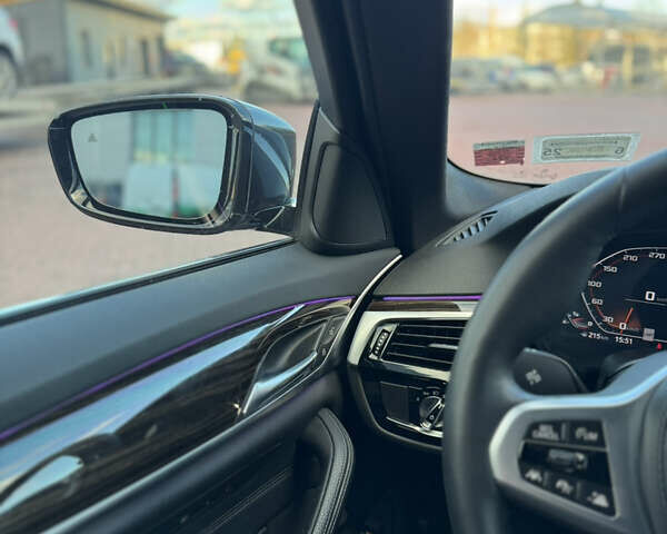 Серый БМВ 5 Серия, объемом двигателя 3 л и пробегом 69 тыс. км за 37500 $, фото 12 на Automoto.ua