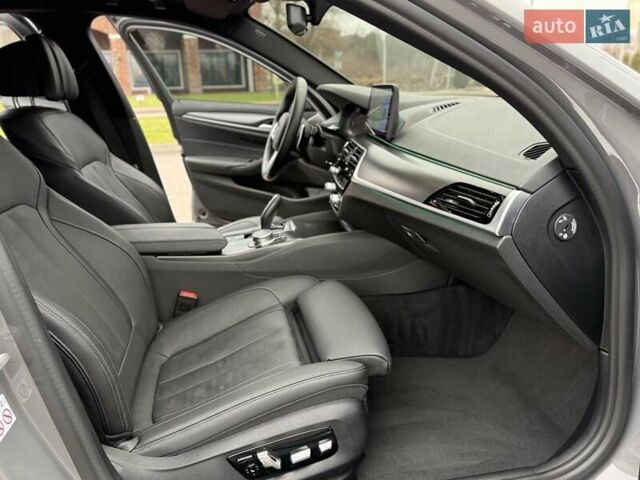 Сірий БМВ 5 Серія, об'ємом двигуна 2 л та пробігом 50 тис. км за 47700 $, фото 45 на Automoto.ua