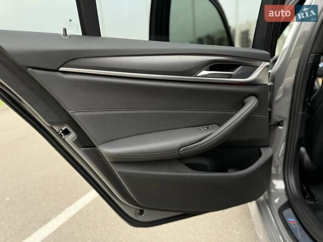 Сірий БМВ 5 Серія, об'ємом двигуна 2 л та пробігом 50 тис. км за 47700 $, фото 56 на Automoto.ua