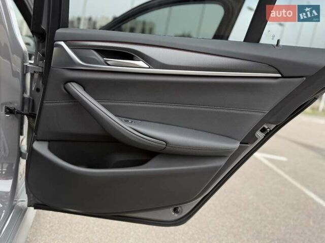 Серый БМВ 5 Серия, объемом двигателя 2 л и пробегом 48 тыс. км за 48800 $, фото 55 на Automoto.ua